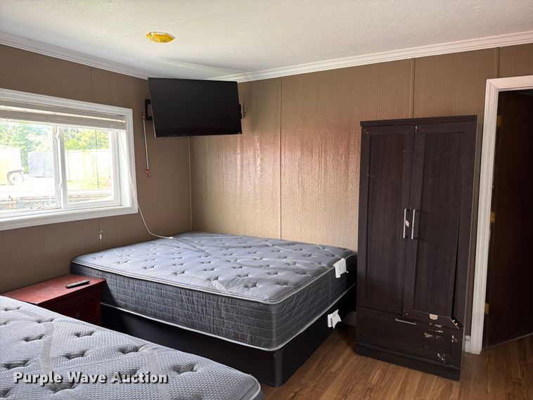 image for item DT2917 Skid mounted living quarters