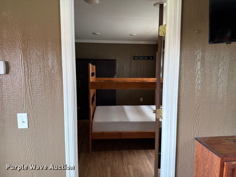 image for item DT2917 Skid mounted living quarters