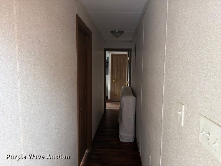image for item DT2918 Skid mounted living quarters