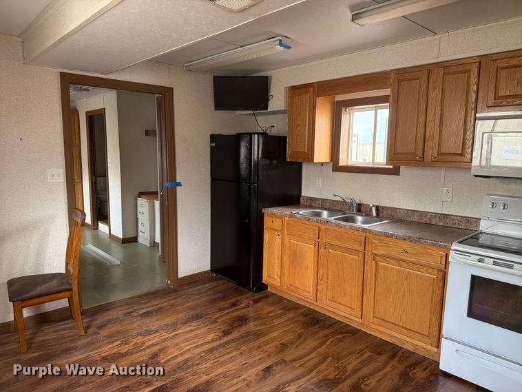 image for item DT2918 Skid mounted living quarters
