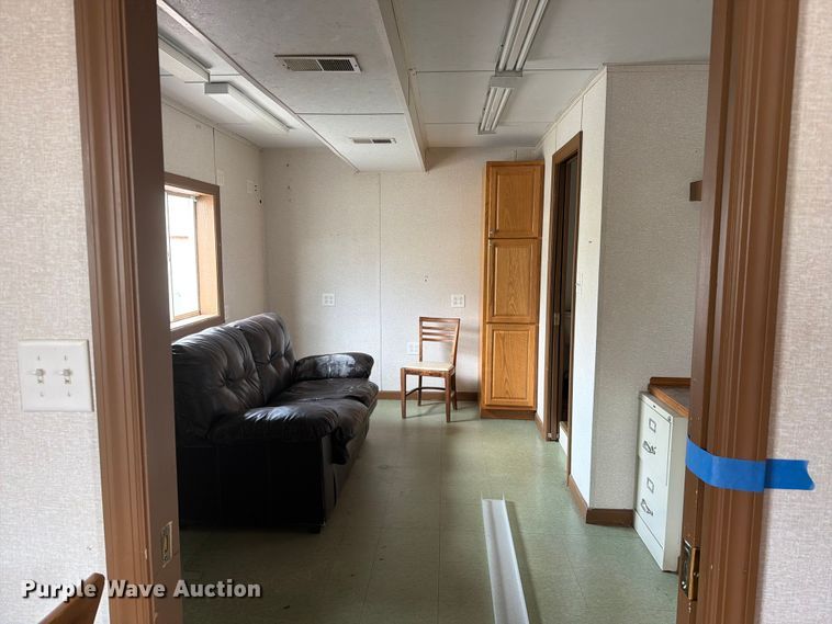 image for item DT2918 Skid mounted living quarters