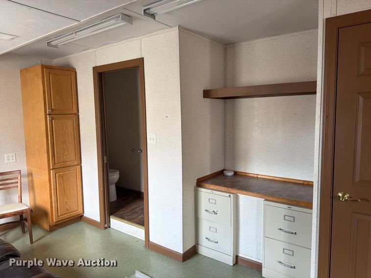 image for item DT2918 Skid mounted living quarters