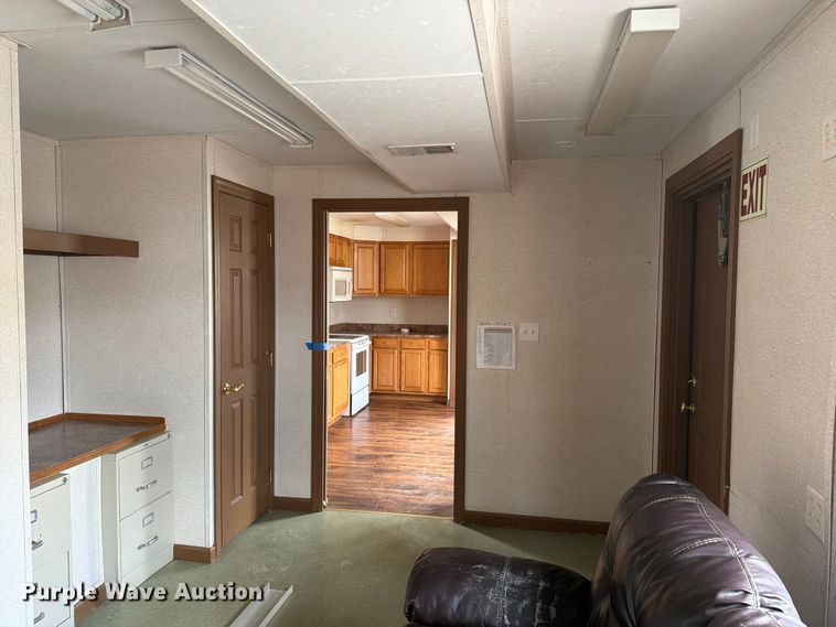 image for item DT2918 Skid mounted living quarters