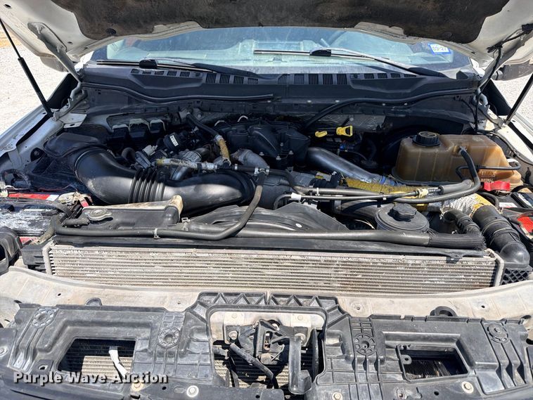 image for item DU1529 2017 Ford F250 Super Duty Crew Cab pickup truck