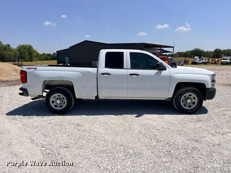 image for item DU1531 2017 Chevrolet Silverado 1500 Ext. Cab pickup truck