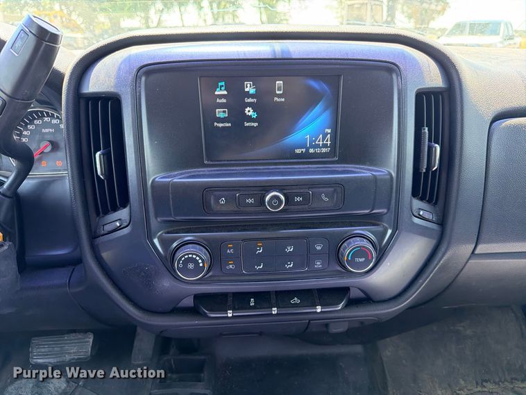 image for item DU1531 2017 Chevrolet Silverado 1500 Ext. Cab pickup truck