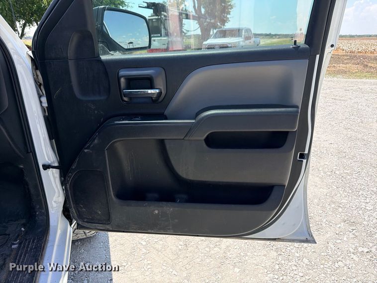 image for item DU1531 2017 Chevrolet Silverado 1500 Ext. Cab pickup truck
