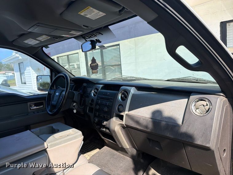 image for item DV7310 2011 Ford F150 Crew Cab pickup truck