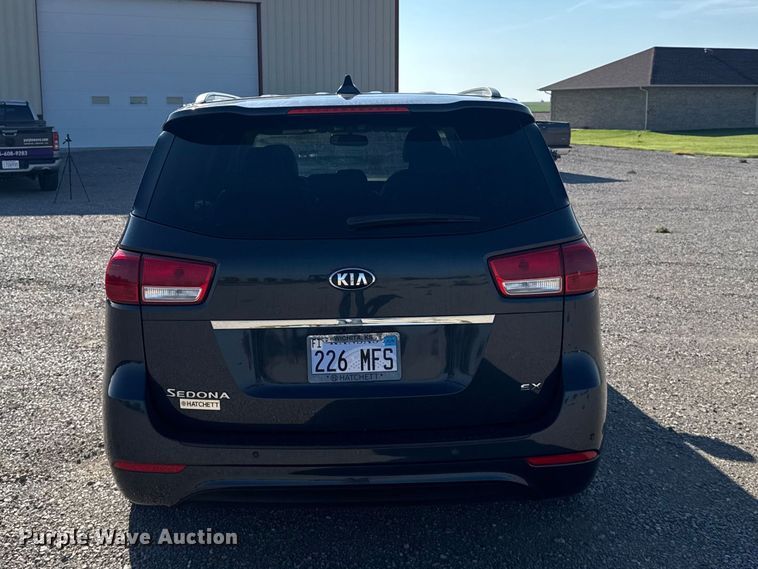 image for item DY3245 2015 Kia Sedona van