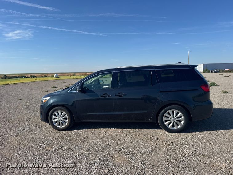 image for item DY3245 2015 Kia Sedona van