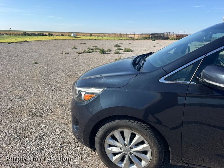 image for item DY3245 2015 Kia Sedona van