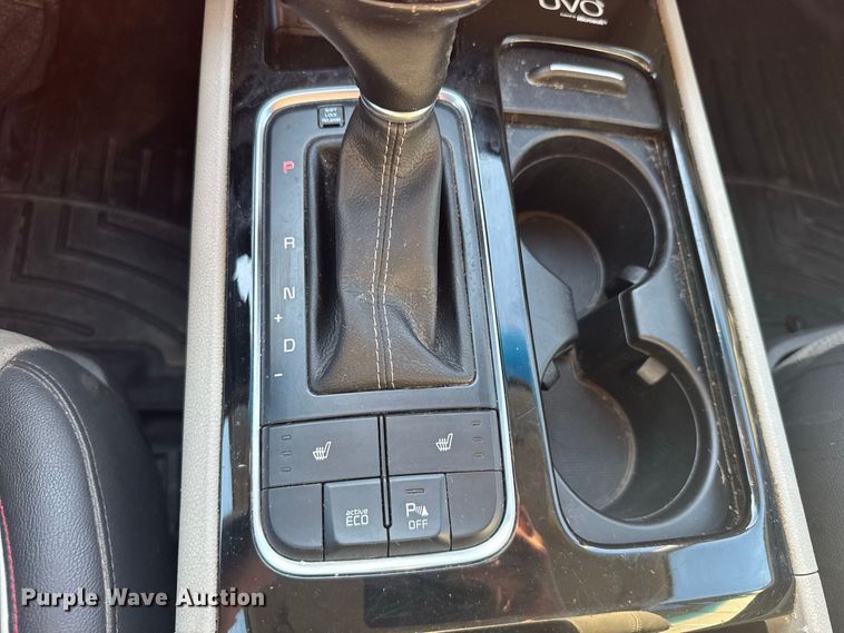 image for item DY3245 2015 Kia Sedona van