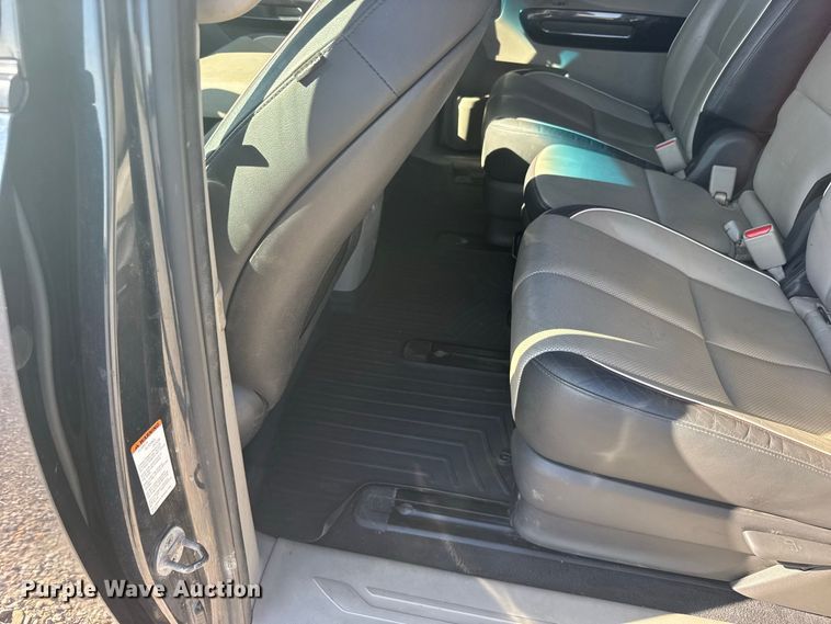 image for item DY3245 2015 Kia Sedona van