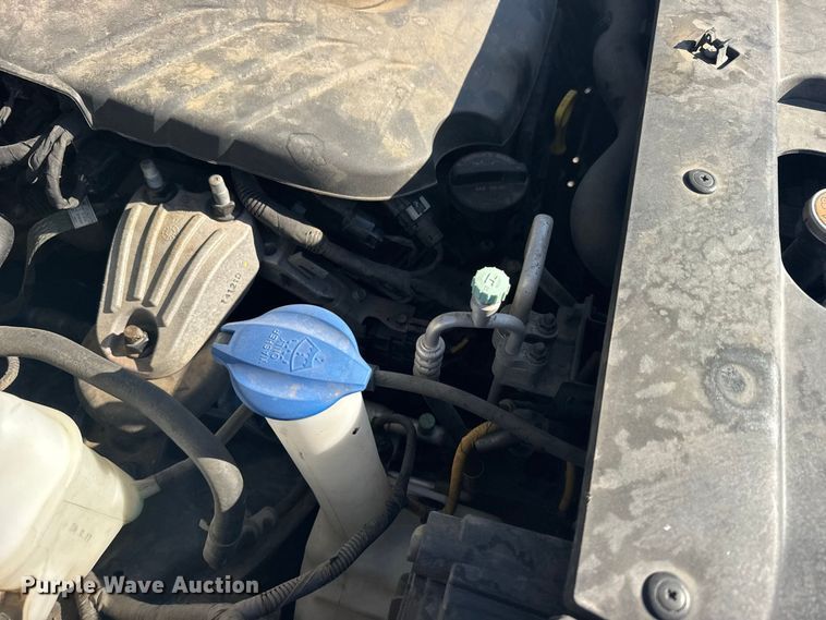 image for item DY3245 2015 Kia Sedona van