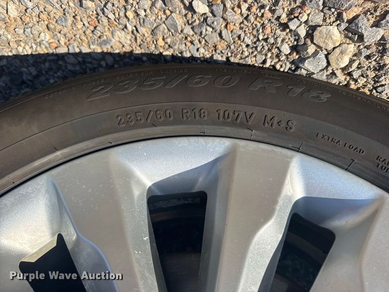 image for item DY3245 2015 Kia Sedona van