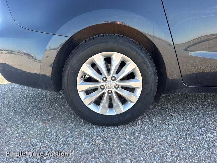 image for item DY3245 2015 Kia Sedona van