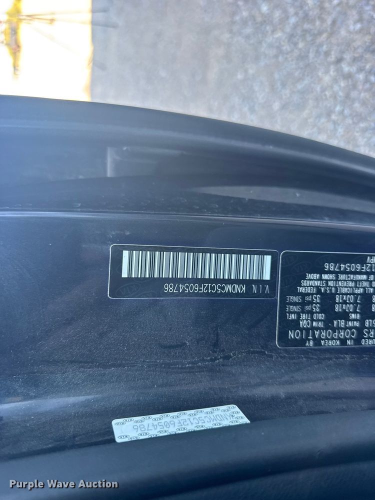 image for item DY3245 2015 Kia Sedona van