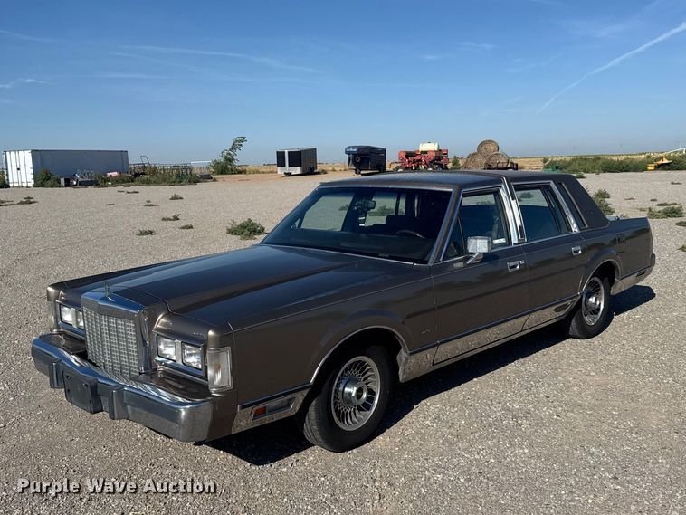 1985 Lincoln Town Car