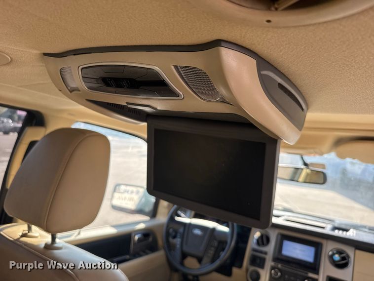 image for item DY3250 2017 Ford Expedition El SUV