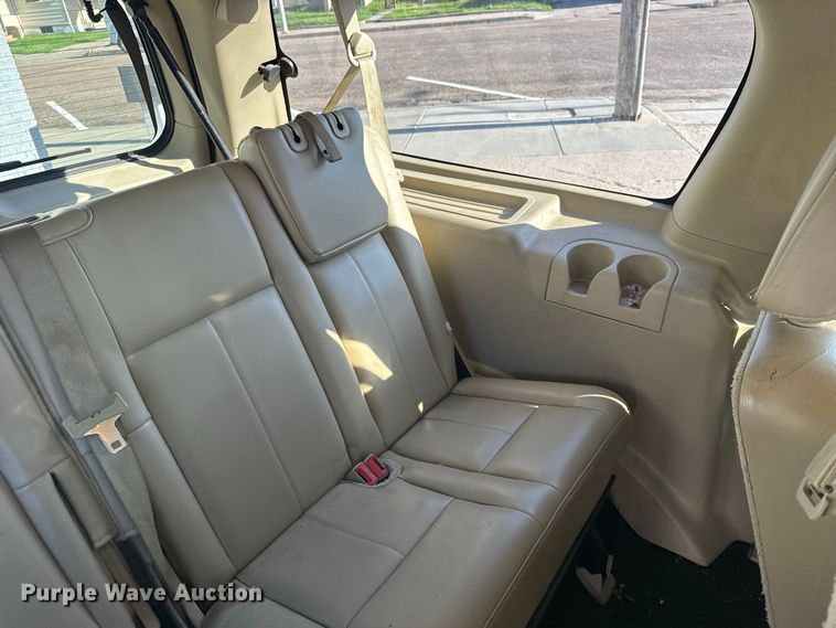 image for item DY3250 2017 Ford Expedition El SUV