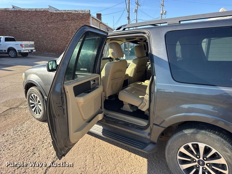 image for item DY3250 2017 Ford Expedition El SUV