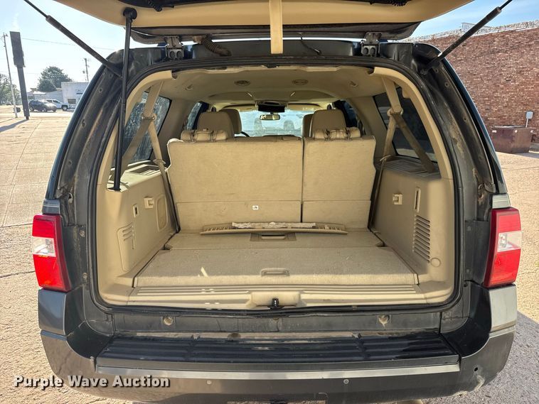 image for item DY3250 2017 Ford Expedition El SUV