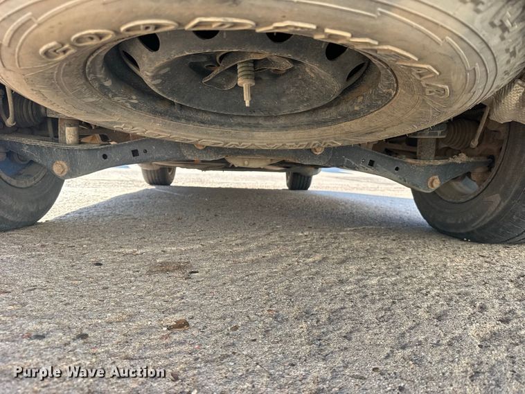 image for item DY3250 2017 Ford Expedition El SUV
