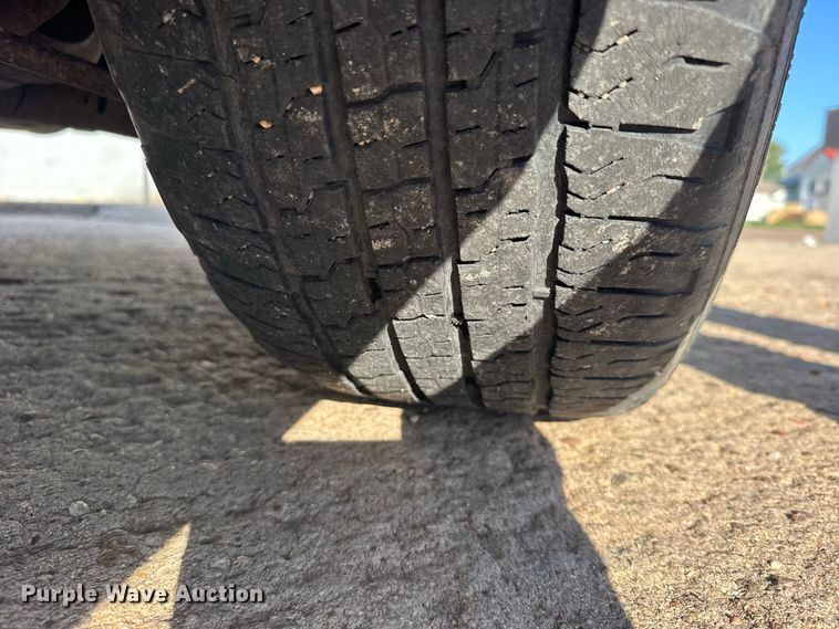 image for item DY3250 2017 Ford Expedition El SUV