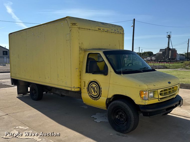 image for item DY3251 1998 Ford E-350 box truck