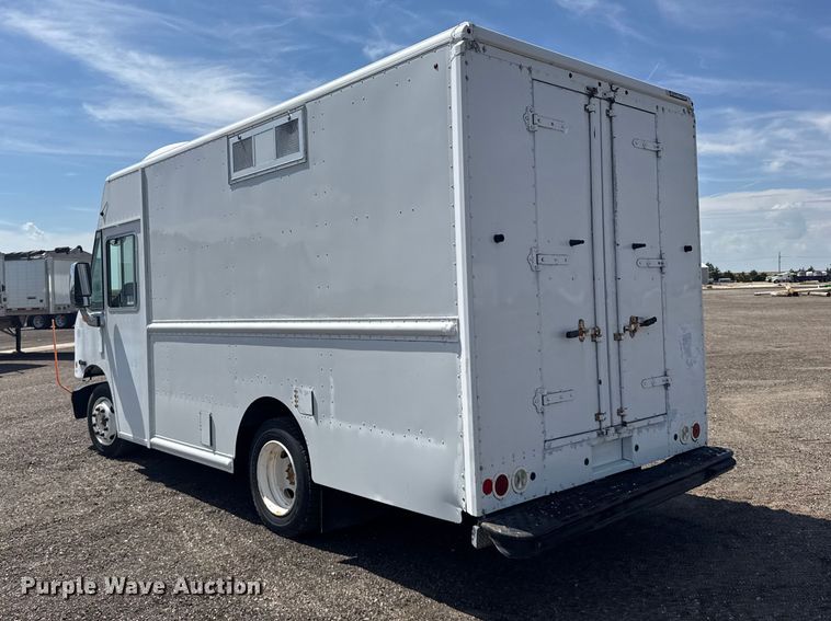 image for item DY3288 2017 Freightliner MT45  refrigerated delivery truck