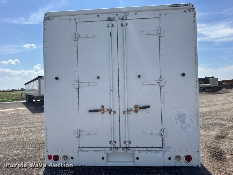 image for item DY3288 2017 Freightliner MT45  refrigerated delivery truck