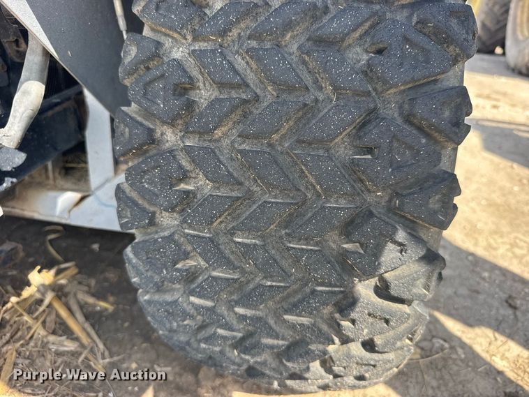 image for item DY3294 Zipper STS-27 (2) zero turn mowers