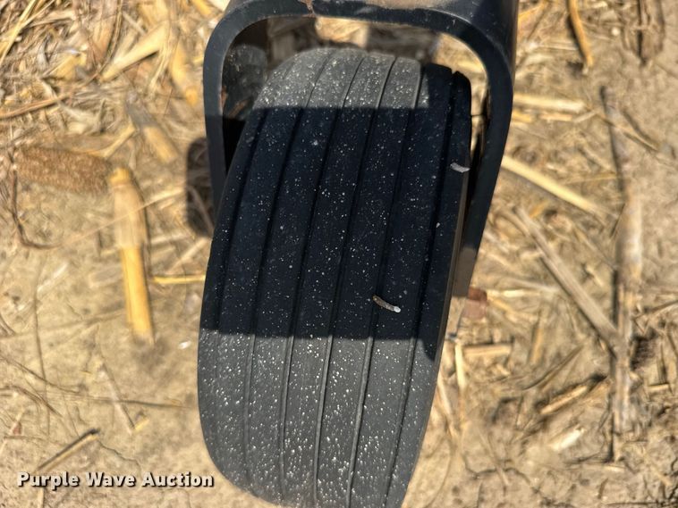 image for item DY3294 Zipper STS-27 (2) zero turn mowers