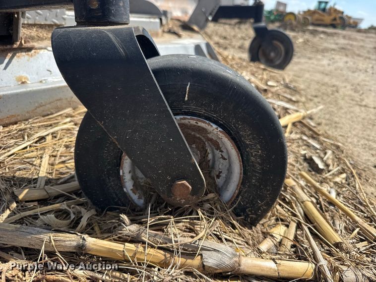 image for item DY3294 Zipper STS-27 (2) zero turn mowers