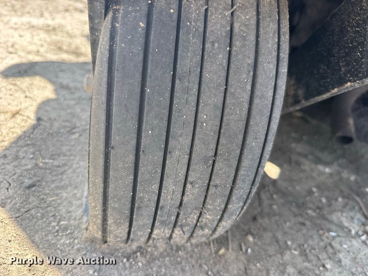image for item DY3294 Zipper STS-27 (2) zero turn mowers