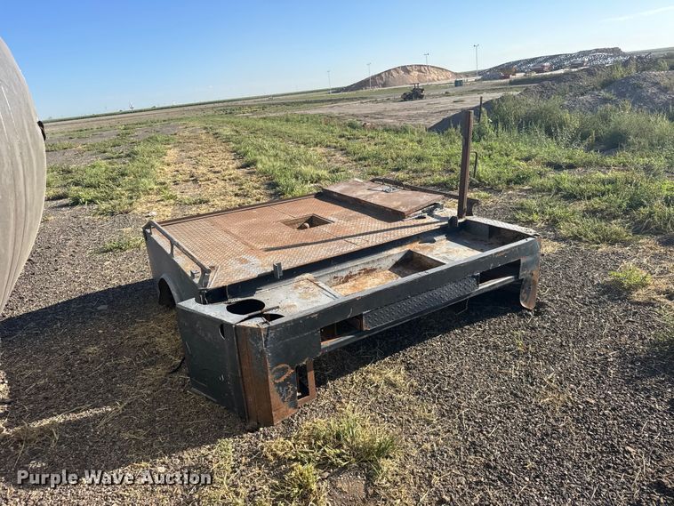image for item DY3295 Pickup truck flatbed