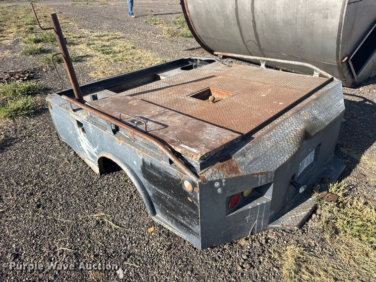 image for item DY3295 Pickup truck flatbed