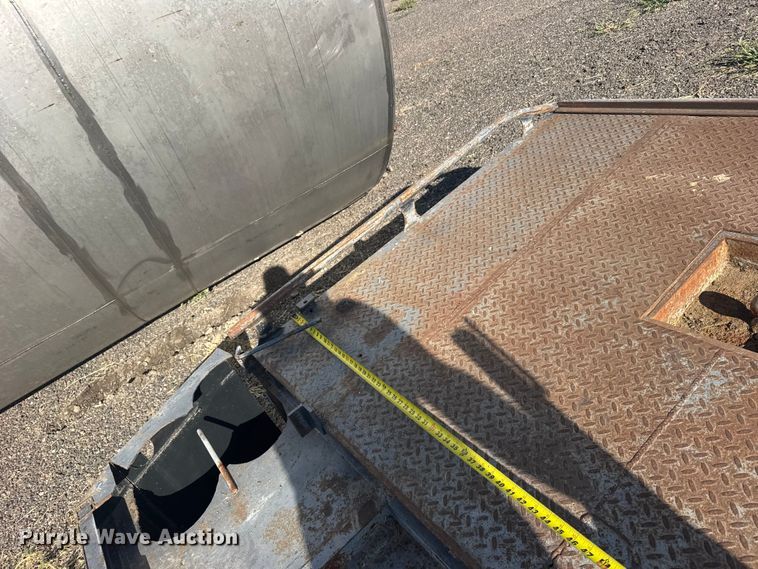 image for item DY3295 Pickup truck flatbed