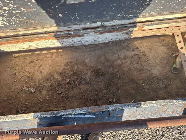 image for item DY3295 Pickup truck flatbed