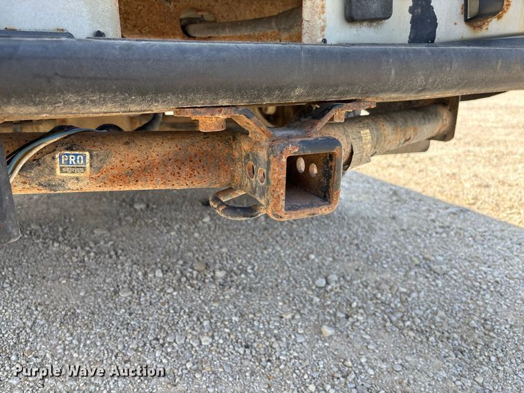 image for item DZ4605 2005 GMC Sierra 1500 pickup truck