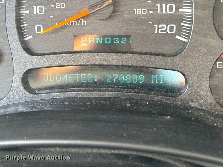image for item DZ4605 2005 GMC Sierra 1500 pickup truck