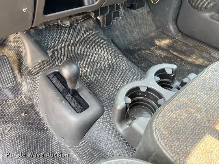 image for item DZ4605 2005 GMC Sierra 1500 pickup truck