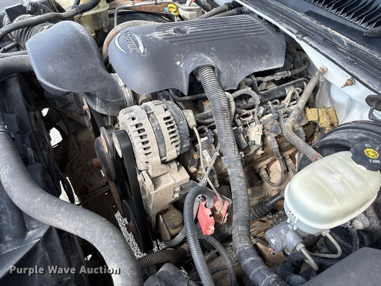 image for item DZ4605 2005 GMC Sierra 1500 pickup truck