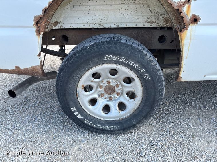 image for item DZ4605 2005 GMC Sierra 1500 pickup truck