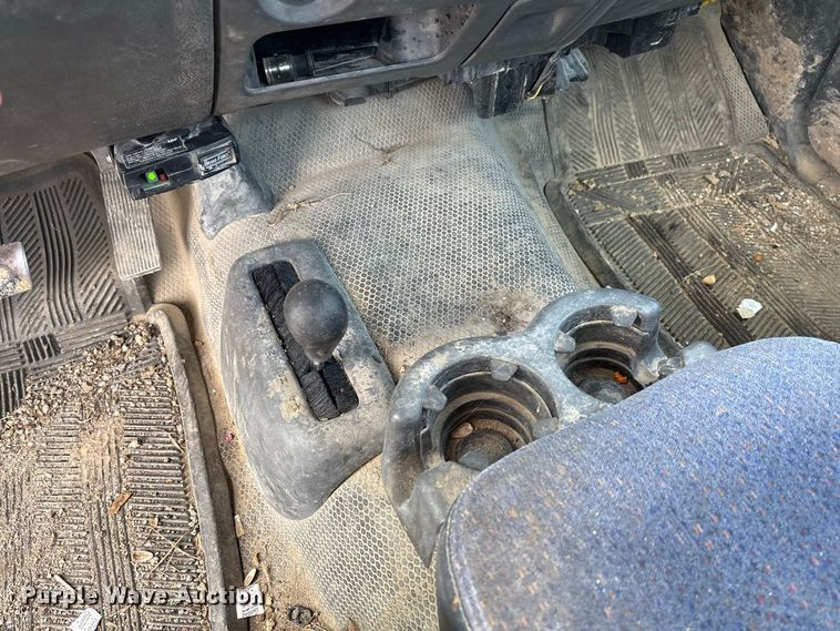 image for item DZ4606 2006 GMC Sierra 2500HD pickup truck
