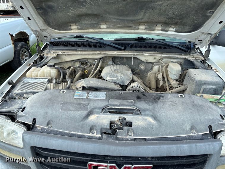 image for item DZ4606 2006 GMC Sierra 2500HD pickup truck