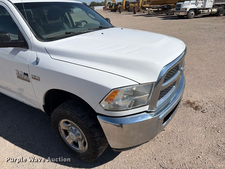 image for item EA0437 2013 RAM 2500 Crew Cab pickup truck