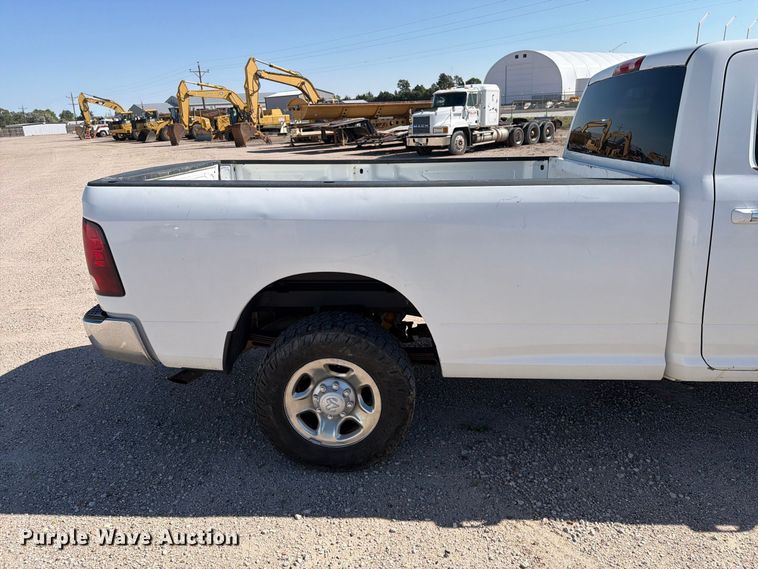 image for item EA0437 2013 RAM 2500 Crew Cab pickup truck