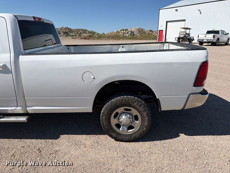 image for item EA0437 2013 RAM 2500 Crew Cab pickup truck