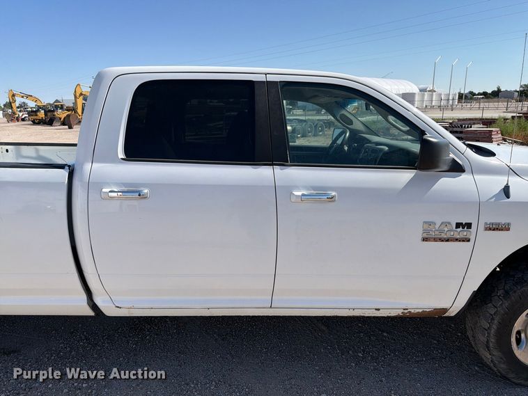 image for item EA0437 2013 RAM 2500 Crew Cab pickup truck